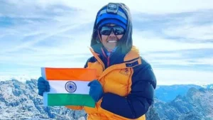 Malavath Poorna youngest female Everest climber